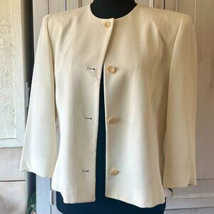 Jones New York Blazer Jacket in Creme size 8.